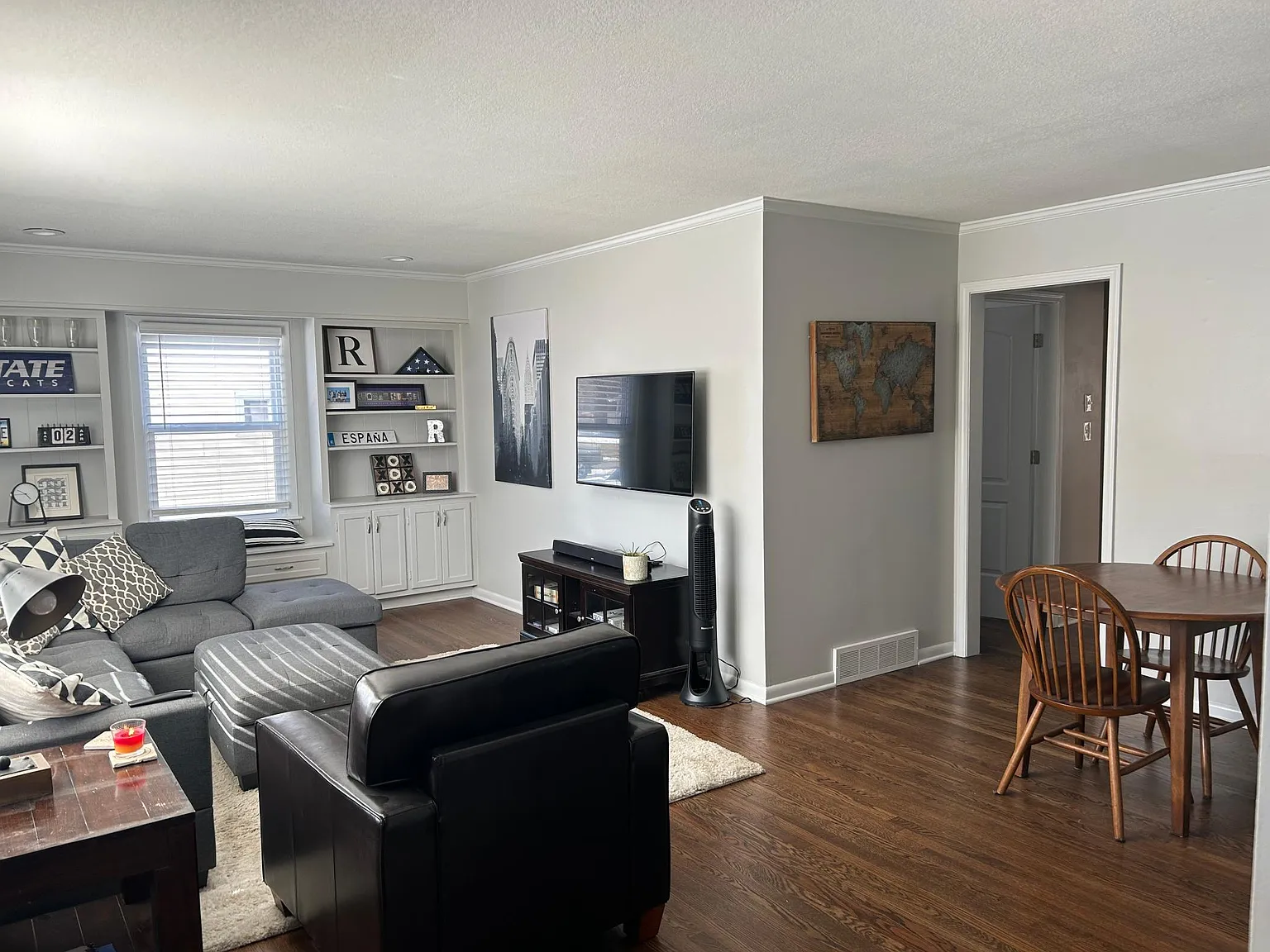 3 bed, 1128 sqft, $2,350 — Photo 2