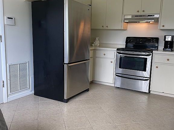 3rd image of 1209 N Conrad Ave
