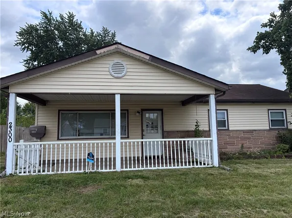 2300 Midway Ave NE, Canton, OH 44705