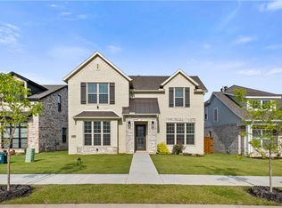 6204 SW Luna Ln, Bentonville, AR 72713