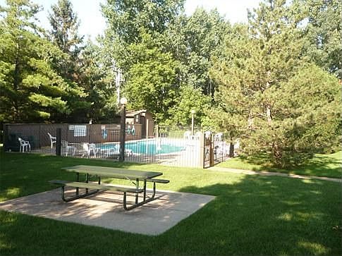 3rd image of 3150 Glen Oaks Ave APT 203A