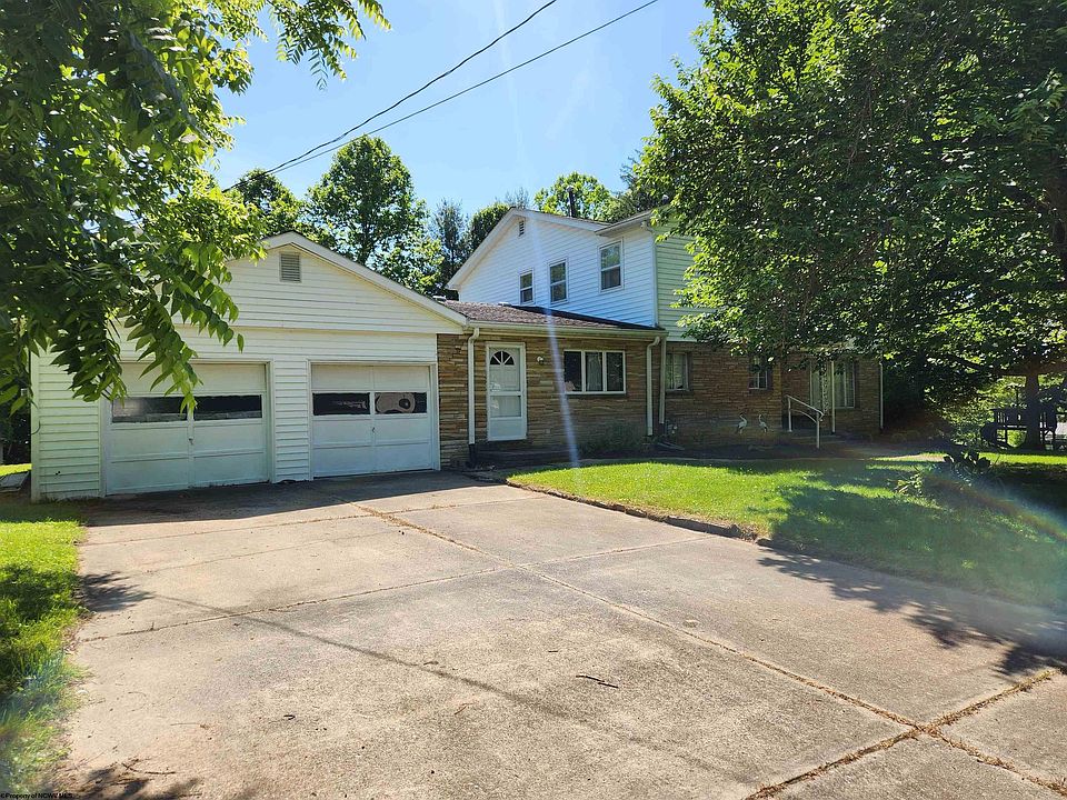 1st image of 156 Maple Ave