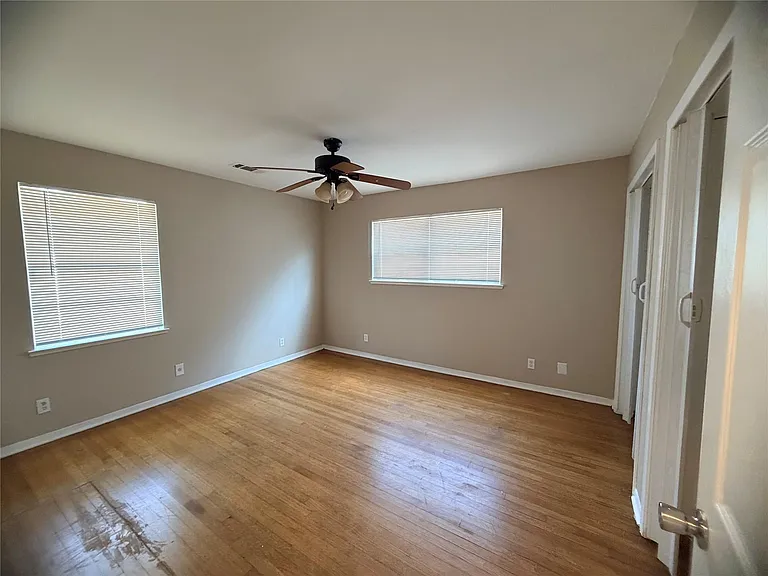 2513 Mulberry Ln — Photo 6