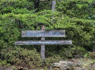 13 Valley View Dr, Altamont, TN 37301