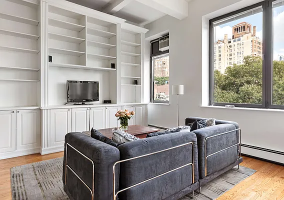 Rented by Warburg | media 1