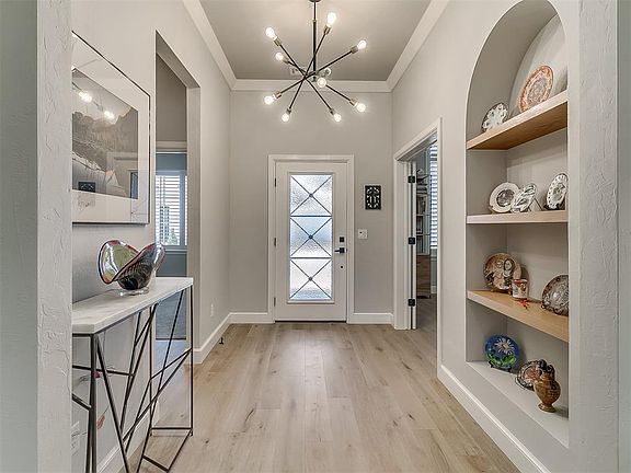 5th image of 16412 Loire West Dr