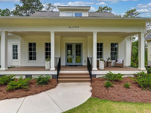 3rd image of 6705 Lake Arcadia Ln