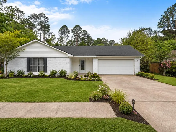 1829 Woodlawn St, Deridder, LA 70634