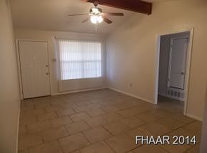 3rd image of 978 Dorothy Ln