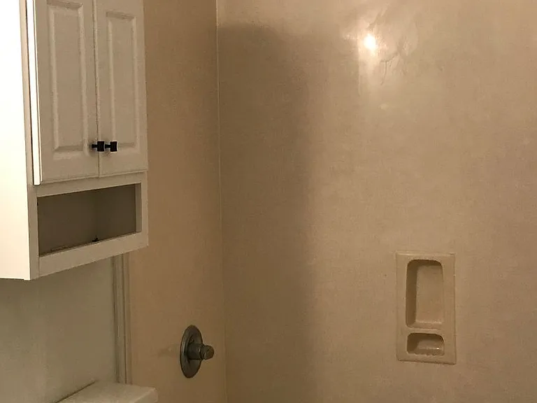 318 Porter Ave — Photo 10