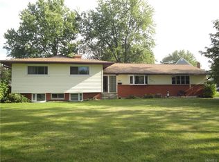 163 Brookwood Dr, Hamburg, NY 14075