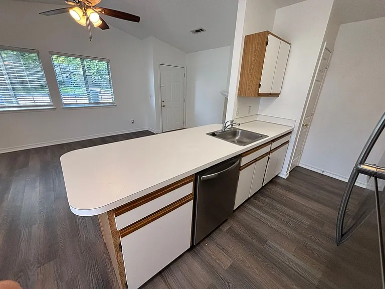 1706 N Noelle Ave — Photo 7