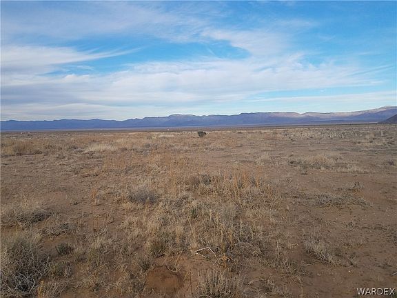5th image of 5.33 Acres E Calle Lago