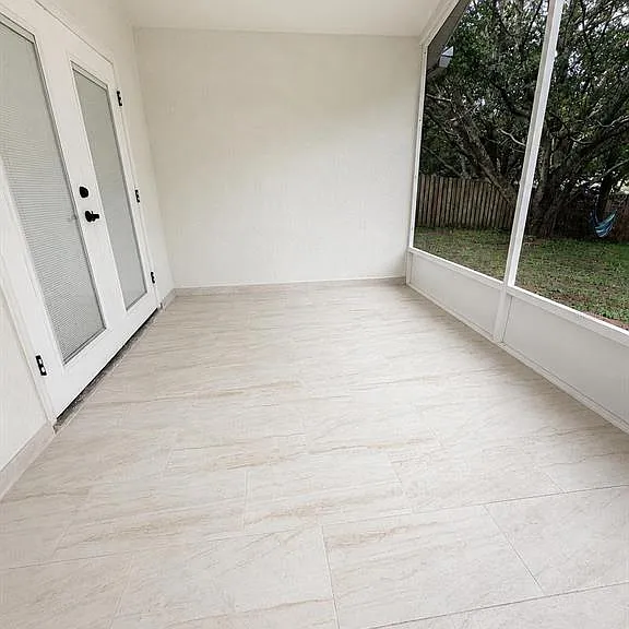618 Meadow Park Dr — Photo 13