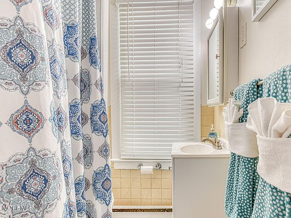5th image of 31 Atlantic Ave APT 1W