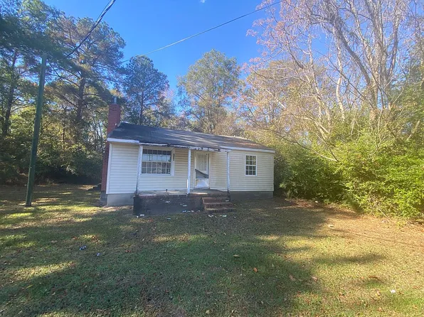 218 S Main St, Princeville, NC 27886