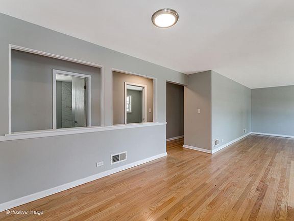 5th image of 846 E 166th Pl
