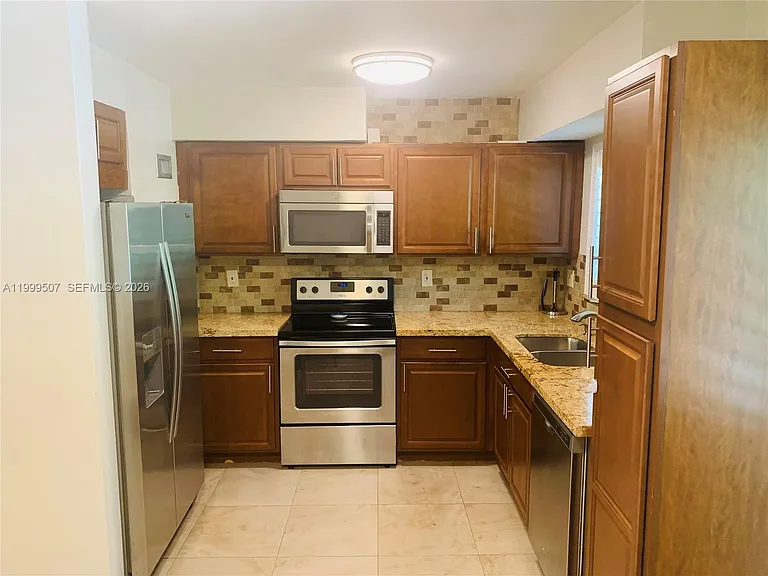 5605 SW 80th St #97-A — Photo 9