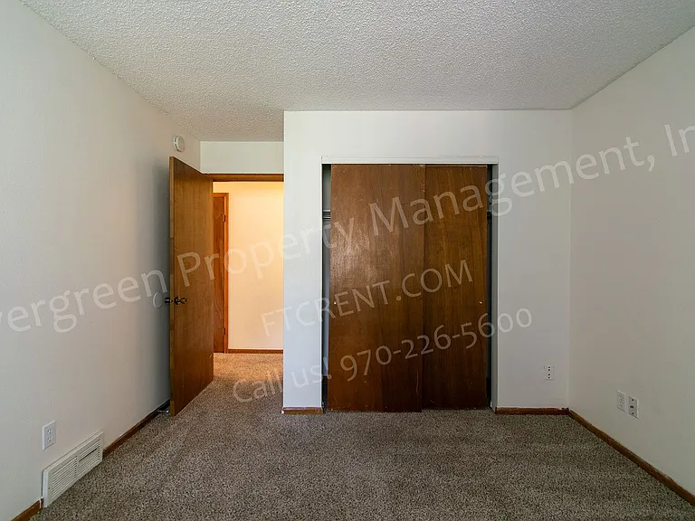 704 Ponderosa Dr — Photo 16