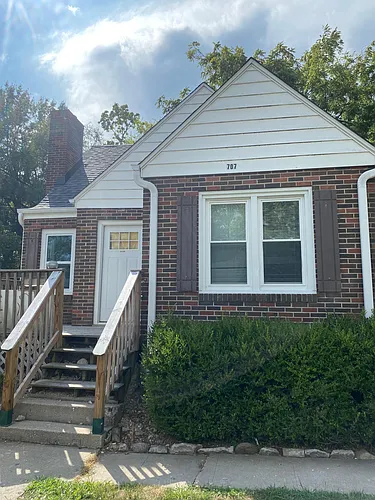 707 N William St #B Photo 1