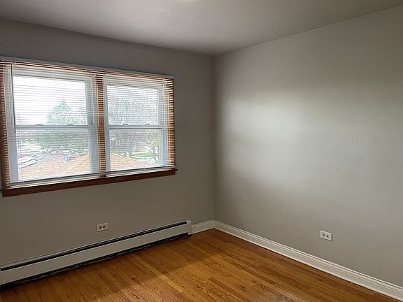 5th image of 420 Beach Ave APT 3A