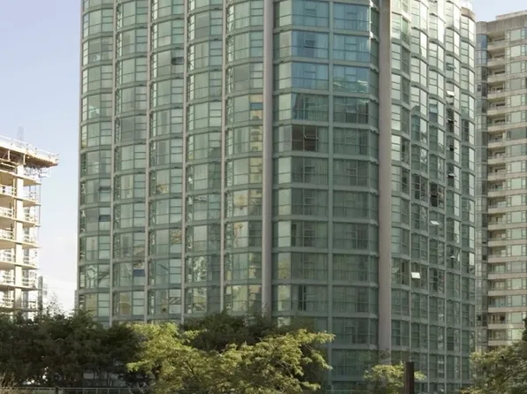 838 Hamilton St #512, Vancouver, BC V6B 6A2