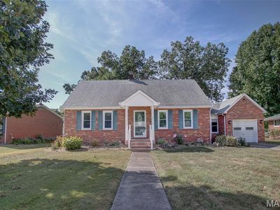 5510 La Motte Ln, Godfrey, IL, 62035