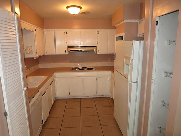 5th image of 1468 Tangerine Ct