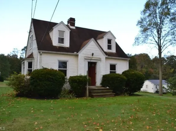 5032 Lincoln St E, East Canton, OH 44730