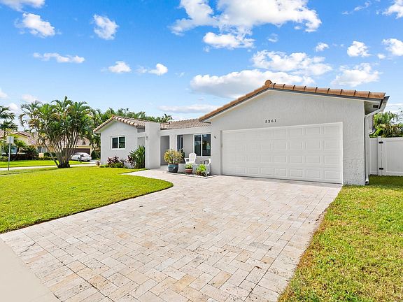 2nd image of 5361 SW 90th Avenue