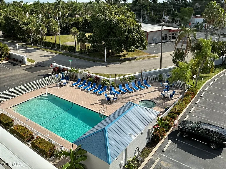 2885 Palm Beach Blvd #408 — Photo 7