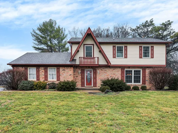 10806 E Lakeshore Dr, Carmel, IN 46033