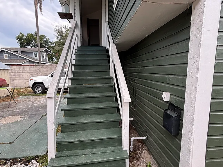 506 E Osborne Ave #B — Photo 7