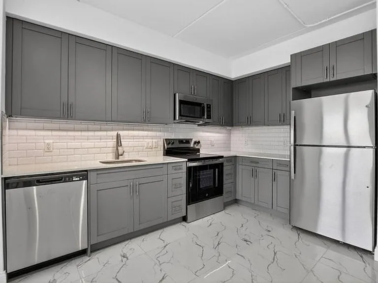 250 W Hidden Valley Blvd #104 — Photo 4