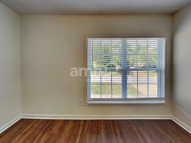 127 Paige Park Ln — Photo 18