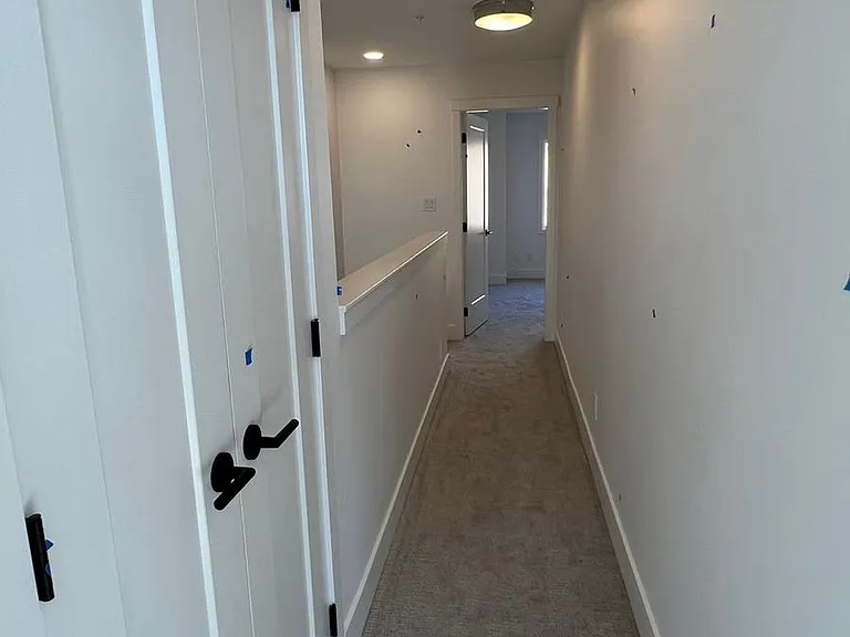 255 Caspian Dr — Photo 11