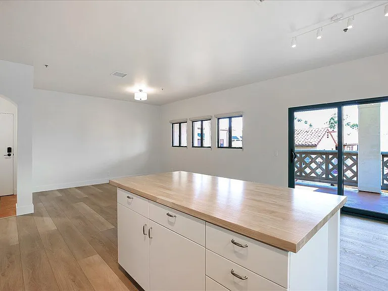602 Anacapa St #F — Photo 7