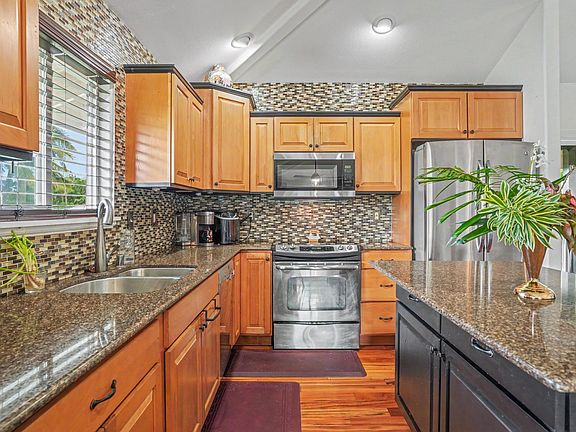 2nd image of 5988 Lokelani Rd