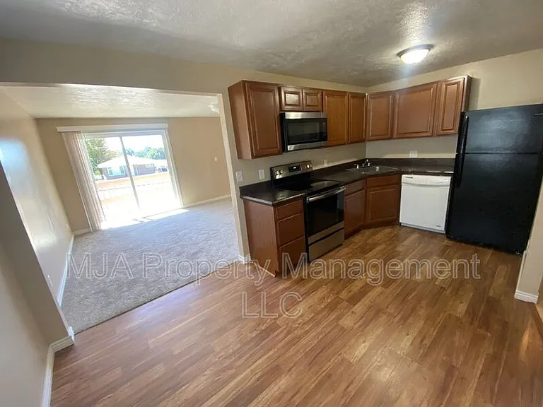 2182 W 5600 S #1 — Photo 3