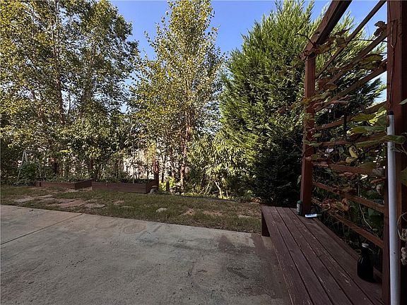 5th image of 4502 Thach Ave