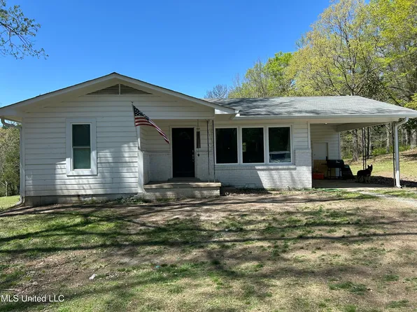 103 Hemlock Dr, Potts Camp, MS 38659