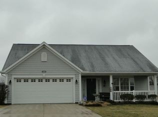 1445 Chesapeake Ave NW, Louisville, OH 44641