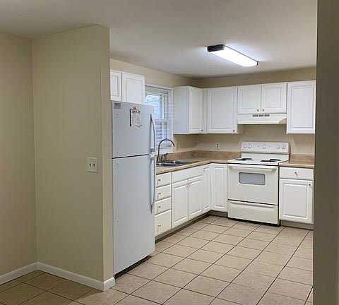 5th image of 589 Barbara Dr