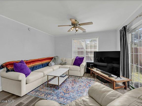 4th image of 1107 Pine Grove Drive