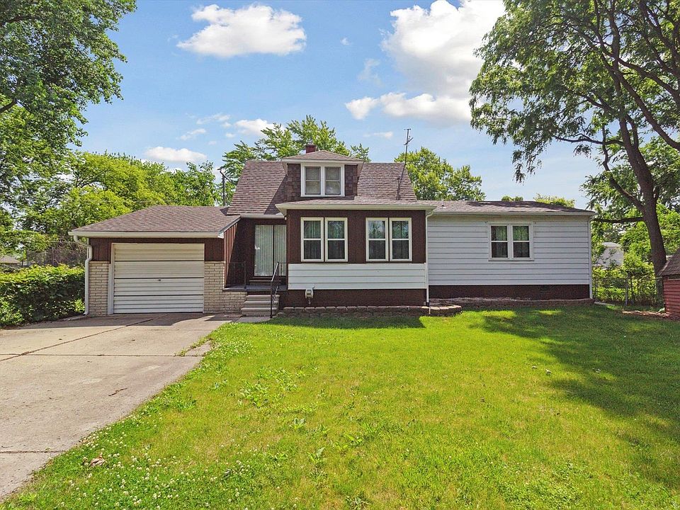 1st image of 27144 Barkman St