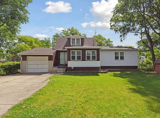 27144 Barkman St, Roseville, MI 48066