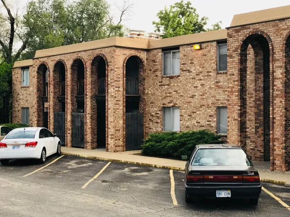 1414 SW 27th St, Topeka, KS