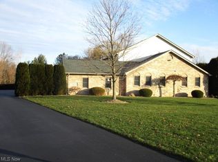 3876 Indian Run Dr APT 2, Canfield, OH 44406