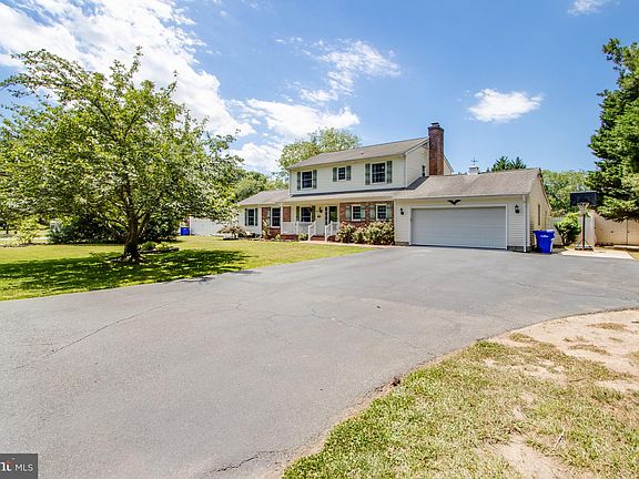 3rd image of 31454 Coventry Dr