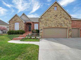 2712 N Rough Creek Rd, Derby, KS 67037